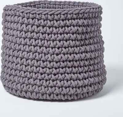 Produktbild von HOMESCAPES Gestrickter Aufbewahrungskorb, 100% Baumwolle, grau,42 x 37 cm