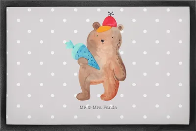 Produktbild von Mr. & Mrs. Panda Schmutzmatte Bär Schultüte 50 x 75 cm - Grau Pastell - Geschenk, Schmutzfangmatte, Teddy, Einschulung, Bodenvorleger, Gummimatte, Schulanfang, bodenmatte