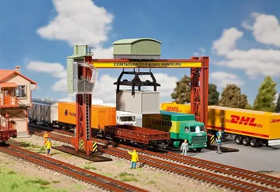 Immagine prodotto di Faller Hobby H0 131368 Gru a cavalletto per container 1:87