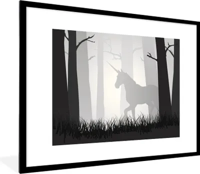 Produktbild von MuchoWow® Gerahmtes Poster Eine Illustration eines Einhorns in einem nebligen Wald - Mädchen - Kind - Kinder 80x60 cm - Poster mit Schwarzem Bilderrahmen Wandposter Rahmen Foto Bilder - Schlafzimmer-Dekorationen - Fotoposter