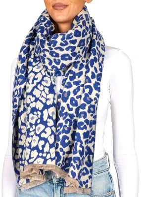 Produktbild von BRUBAKER Cashmirillo Damen Schal mit Leoparden Muster - 70 x 200 cm - Warm & Kuschelig - Leo Damenschal für Herbst und Winter, Blau und Weiß
