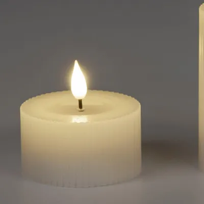 Produktbild von LED Kerze STREIFEN H. 4cm D. 7,5cm creme mit Timer Formano