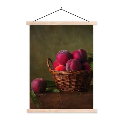 Produktbild von MuchoWow® Textilposter Korb - Pflaume - Rosa - Rustikal - Obst - Stilleben 120x160 cm mit holzfarbenen Rahmen - Plakatkarton