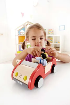 Produktbild von Hape Happy Family Familienauto, E3475