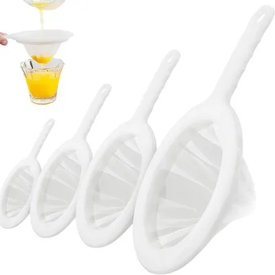 Produktbild von 4 Stücke - Nylon-Sieb - feiner Siebnetz mit Griff - 100/200/300/400 Maschen - Nahrungsmittel-Sieb - feinmaschiges Sieb - Kunststoff-Küchen-Sieb - feinmaschiges Sieb - für das Filtern von Saft, Milch, Wein, Kaffee - weiß - 14,5*24 cm