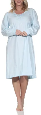 Produktbild von Damen langarm Nachthemd mit Spitze im klassisch fraulichen Design – auch in Übergröße ; hellblau , 56