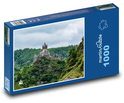 Obrázok produktu pre Puzzle 1000 Hrad týčiaci sa nad lesnatým údolím - martinpuzzle