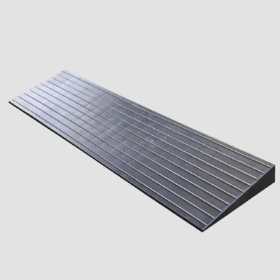 Imagen del producto de Rampa de goma para facilitar el acceso