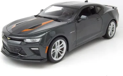 Produktbild von Maisto Chevrolet Camaro 2017 50. Jahrestag 1:18 grau metallic
