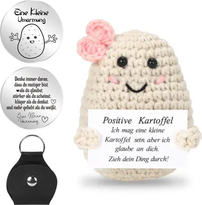 Produktbild von Positive Pocket Hug Kartoffelpuppe mit Glücksbringer-Karte, handgefertigt