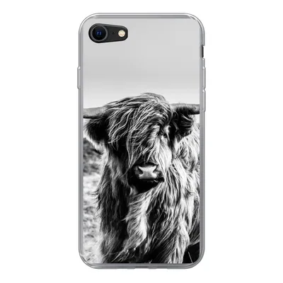 Produktbild von MuchoWow® Handyhülle Schutzhülle Hülle für iPhone SE 2020 Kuh - Schottischer Hochländer - Schwarz - Weiß - Tier - Natur - Wildtiere Silikon Softcase Handy Hülle - Kartenbesitzer