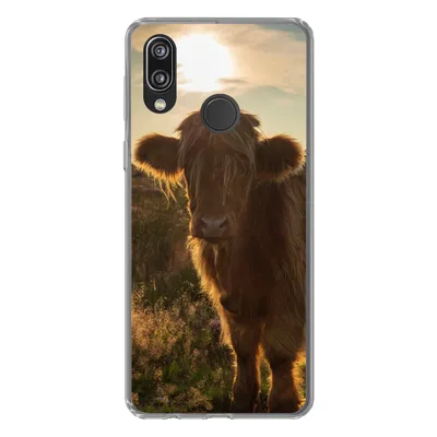 Produktbild von MuchoWow® Handyhülle Schutzhülle Hülle für Huawei P20 Lite (2020) Schottischer Highlander - Sonnenuntergang - Gras Silikon Softcase Handy Hülle - Kartenhalter