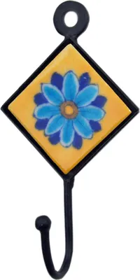 Produktbild von Wandhaken, Garderobenhaken mit Handgefertigter Blue Pottery Fliese (5*5 cm) - Modell 1, Gelb, Keramik,Metall, Wandhaken aus Holz, Metall & Keramik