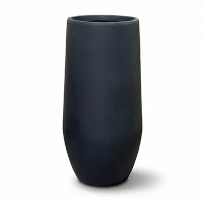 Zdjęcie produktu dla Wysoka donica ogrodowa betonowa Provencelia ZENITH, mrozoodporna, Czarny mat, Ø40 x H80 cm
