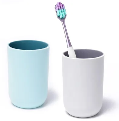 Produktbild von Zahnputzbecher 2 Stück, Wiederverwendbar Zahnputzbecher Kunststoff, Zahnbürstenbecher Set, Mundbecher Trinkbecher (Grau, Blau)