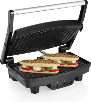 Image de Petit kit de grill à panini pour 2 toasts, avec plaque de cuisson rabattable et revêtement antiadhésif