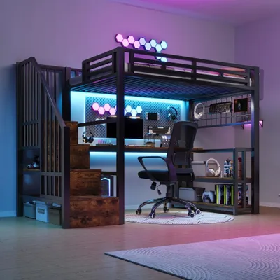 Zdjęcie produktu dla Łóżko piętrowe z biurkiem i schowkiem, oświetleniem LED, półką wiszącą, gniazdami USB i Type-C, żelazną ramą, schodami, kolor czarny, 140 x 200 cm