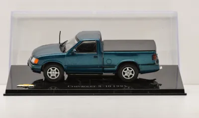 Produktbild von CHEVROLET S-10 Pickup 1995 grün / blaumetallic, MAGCHES10-1995, Maßstab1/43, IXO