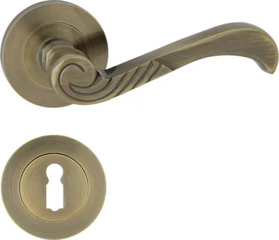 A door handle set with a round rosette, shown against a white background.