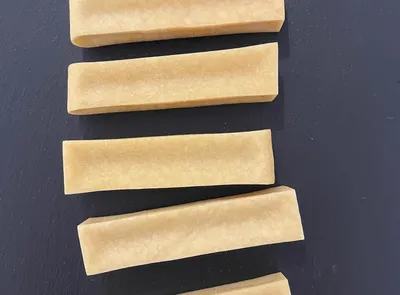 Produktbild von Sparpack 3x Churpi L Kaukäse für Hunde, Kaustangen aus Hartkäse