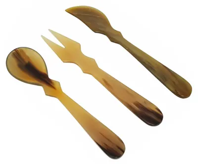 Produktbild von Handgefertigtes Besteck aus Horn