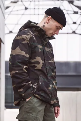 Zdjęcie produktu dla Brandit Windbreaker Frontzip woodland, 6XL