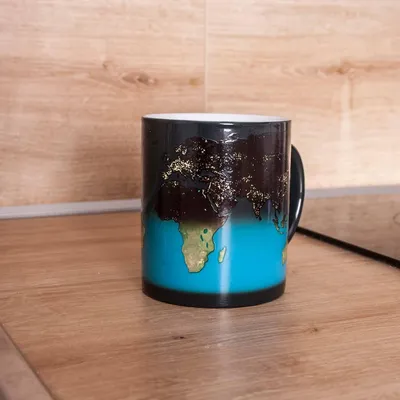 Image de Mad Monkey - Tasse "Tag & Nacht" mit Farbwechsel