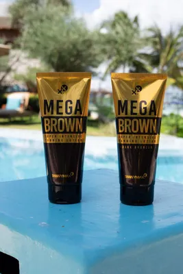 Produktbild von Tannymaxx Mega Brown Super Intensive Tanning Lotion + Dark Bronzer Für Sonne und Solarium 200ml 3802010000