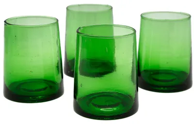 Produktbild von 4er Set mundgeblasene Latte Macchiato Gläser Grün 0,25 l konisch 9 cm hoch