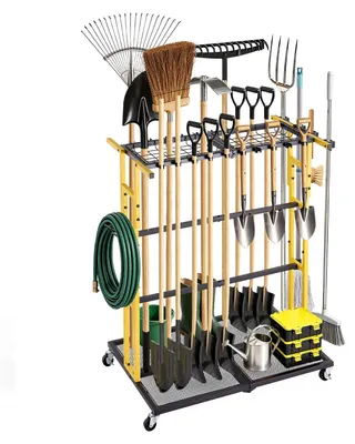 Obrázek produktu pro Stojan na zahradní nářadí VEVOR, rozměry 920x560x1010 mm, černý, s kolečky. Úložný regál do garáže, kůlny nebo zahrady. Organizér z oceli pro smetáky, mopy, hrábě a další nářadí. Dvouvrstvý systém se štěrbinami a upínacími prvky