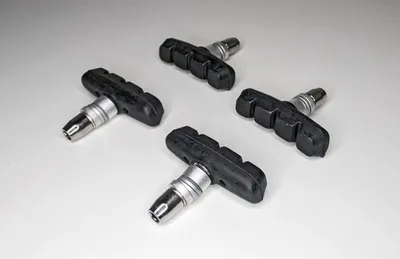Produktbild von 2 Paar V-Brake Bremsschuhe 55 mm symmetrisch Bremsgummi Bremsen Fahrrad Rad