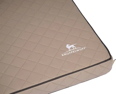 Produktbild von Knuffelwuff Orthopädische Hundematte Juna aus laser-gestepptem Kunstleder Übergröße XXXL 136x84cm Grau