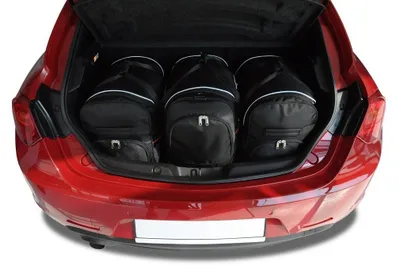 Obrázek produktu pro Sada cestovních tašek Alfa Romeo Giulietta 2010-2020