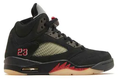 Imagen del producto de Air Jordan 5 Retro Gore-Tex, color Off Noir - Talla EU: 38