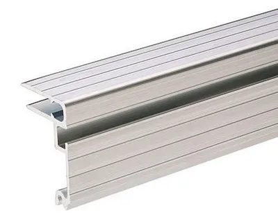 Produktbild von Adam Hall Hardware 6124 - Aluminium-Deckelrahmen für 7 mm Material mit Schließrinne für Overlatch-Verschlüsse