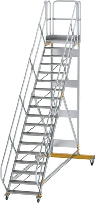 Produktbild von Günzburger Steigtechnik Plattformtreppe 45° fahrbar Stufenbreite 0,8 m 18 Stufen Aluminium geriffelt - 600798