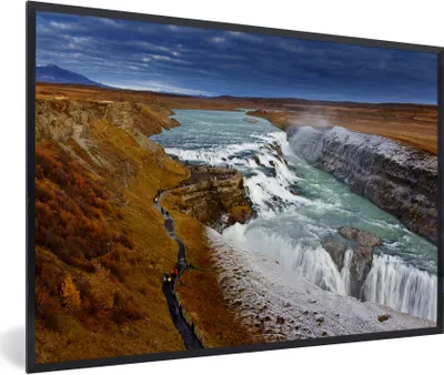 Produktbild von MuchoWow® Gerahmtes Poster Dunkler Himmel am Gullfoss-Wasserfall in Island 90x60 cm - Poster mit Schwarzem Bilderrahmen Wandposter Rahmen Foto Bilder - Fotorahmen - Foto-Plakat