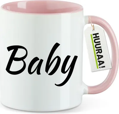 Produktbild von Huuraa Kaffeetasse Baby Schriftzug 330ml Rosa Keramik Kaffeebecher Geschenkidee