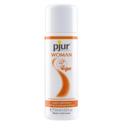 Produktbild von pjur WOMAN Vegan - Gleitgel auf Wasserbasis - 100% vegane Inhaltsstoffe & ohne Tierversuche - speziell für Frauen entwickelt (30ml)