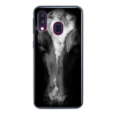 Produktbild von MuchoWow® Handyhülle Schutzhülle Hülle für Samsung Galaxy A40 Kuh Porträt auf schwarzem Hintergrund in schwarz und weiß Silikon Softcase Handy Hülle - Handy-Tasche