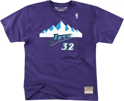 Produktbild von Mitchell & Ness Tshirts BNN3CW19045UJAPURP96KMA, Größe: 183