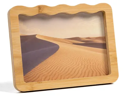 Zdjęcie produktu dla Rama na zdjęcia o wymiarach 13x18 cm, wykonana z naturalnego bambusa