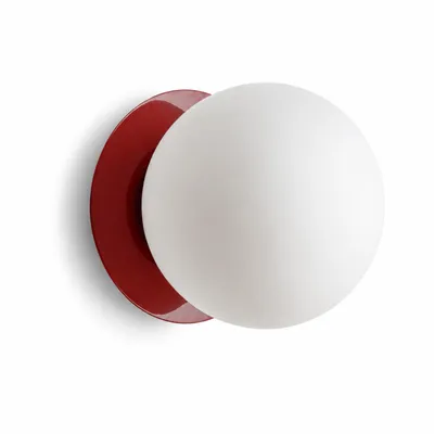 Immagine prodotto di Lampada da parete ARIA, attacco E27, con sfera in vetro opale di diametro 15 cm e base in metallo, lampada da interno moderna, colore rosso