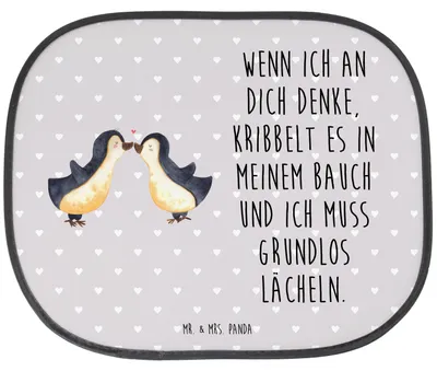 Produktbild von Mr. & Mrs. Panda Sonnenschutz Auto Pinguine Kuss - Grau Pastell - Geschenk, für Frauen, Freund, Hochzeitstag, Valentinstag, Freundin, Liebesgeschenk, Fürs, kfz