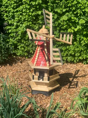 Produktbild von Gartenwindmühle aus Holz XXL mit Holzschindeldach und drehbaren Flügeln 99 cm Gartendeko Landhausstil Handarbeit  Dachfarbe Rot