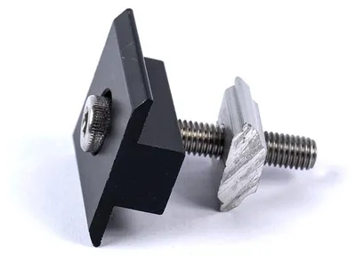 Imagen del producto de Soporte central de aluminio Solarmi SCSD-40B para paneles solares SC (35 y 40 mm)