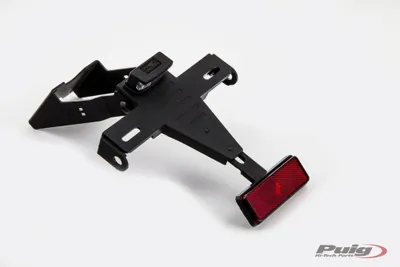 Zdjęcie produktu dla Uchwyt tablicy rejestracyjnej PUIG 3620N pasuje do YAMAHA YZF-R125 Czarny