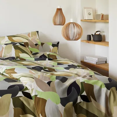 Produktbild von elegante Mako-Satin Bettwäsche Night Garden hellgrün 135x200 cm + 80x80 cm