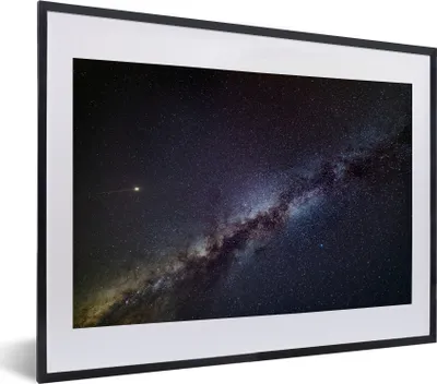 Produktbild von MuchoWow® MuchoWow® Gerahmtes Poster Mars in der Milchstraße 40x30 cm - Poster mit zchwarzem Bilderrahmen - Bilderrahmen - Poster im Rahmen