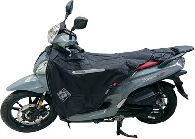 Zdjęcie produktu dla Ochraniacze na nogi TUCANO URBANO R227 Thermo Shield w kolorze czarnym z grubym nylonowym materiałem zewnętrznym